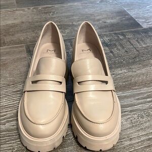 Marc Fisher platform loafers size 7